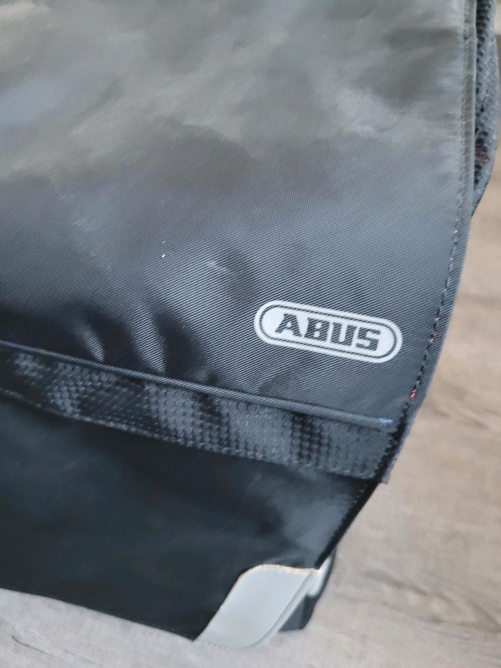 Satteltasche von Abus in Ahrensburg