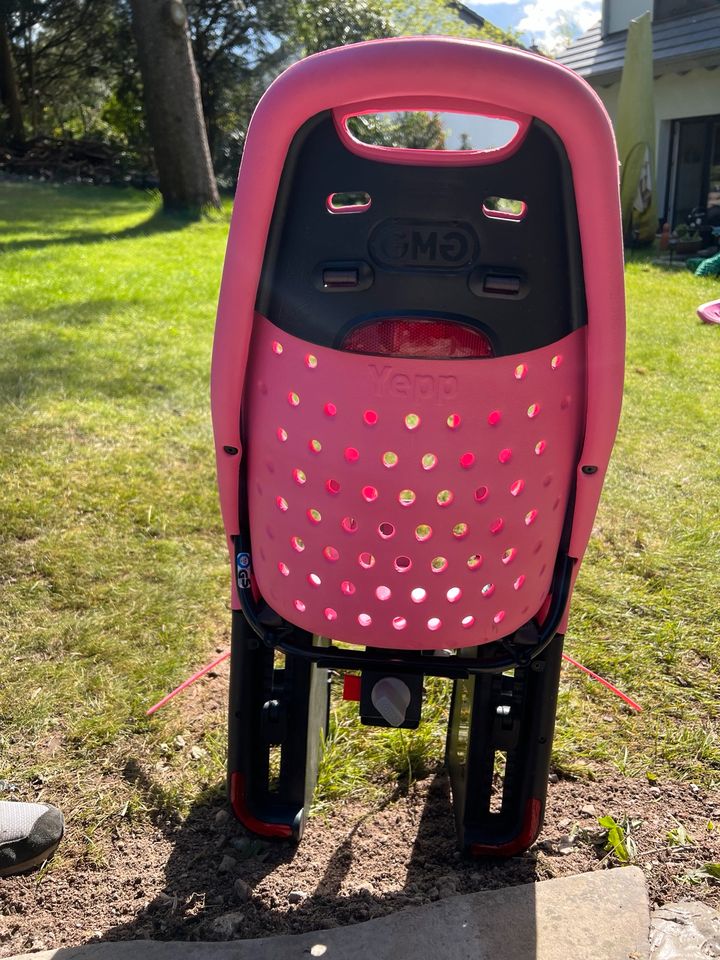 Thule Yepp Maxi Easyfit Kindersitz Fahrrad Rosa in Essen