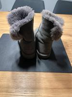 UGG Stiefel Grau Gr 37 inclusive Versand Herzogtum Lauenburg - Schwarzenbek Vorschau