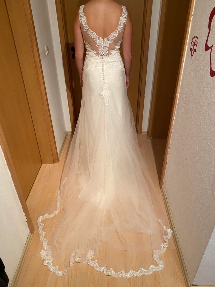 Brautkleid Größe 36 in Weismain