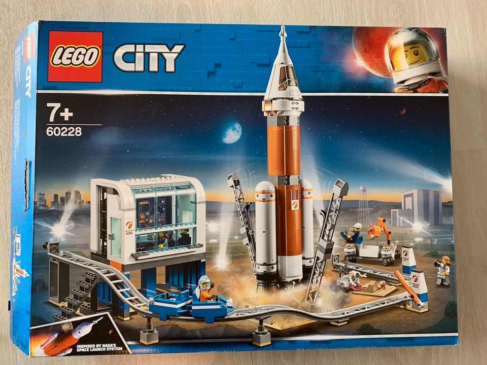 Lego City 60228 Weltraumrakete mit Kontrollzentrum in Hofheim am Taunus