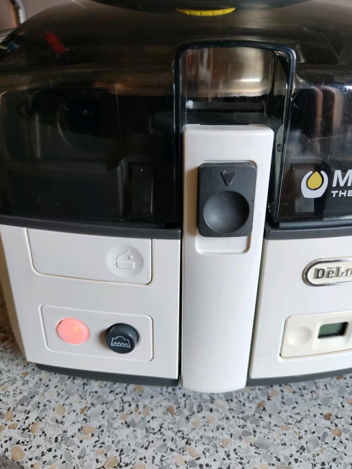 DeLonghi Multi Fry 4-in-1 Heißluftfritteuse Umluftgrill Ofen in Kiel