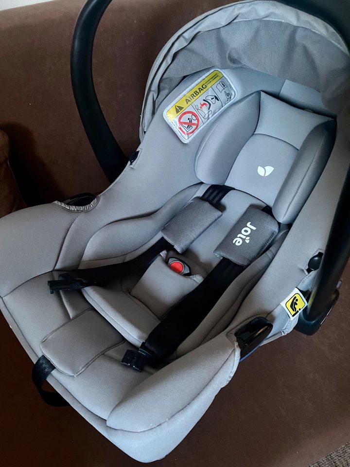 Joie i snug, Autositz Kind mit Base und Neugeborenen Einsatz in Flensburg