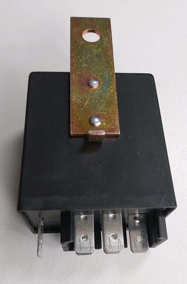 BMW E30 Wisch-Wasch-Intervallrelais 61 35 1 385 901 / 1 385 901 in Bad Laasphe