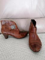 Stiefeletten Stiefel Boots Schuhe Leder Caprice braun Gr. 37 Niedersachsen - Elze Vorschau