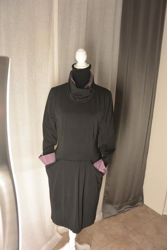 Neuwertiges, koffertaugliches Kleid, Cassani, Gr. 38, Tiefschwarz in Wiesbaden