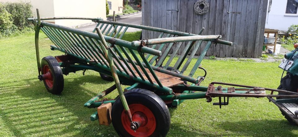 Traktor Anhänger Leiterwagen historisch antik landwirtschaftliche in St. Johann