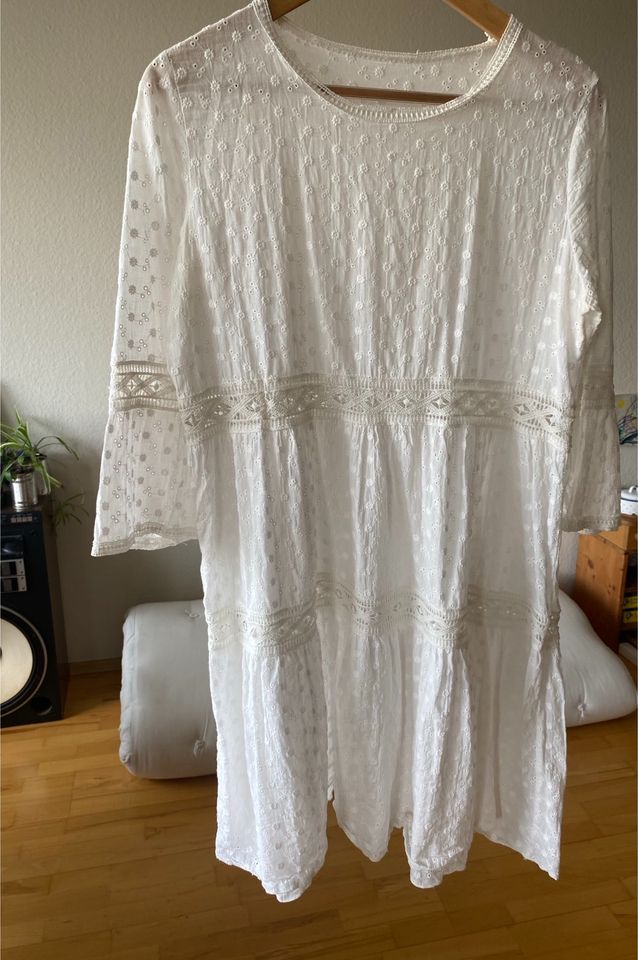 Sommerkleid weiß / beige boho bestickt Retro leicht luftig in München