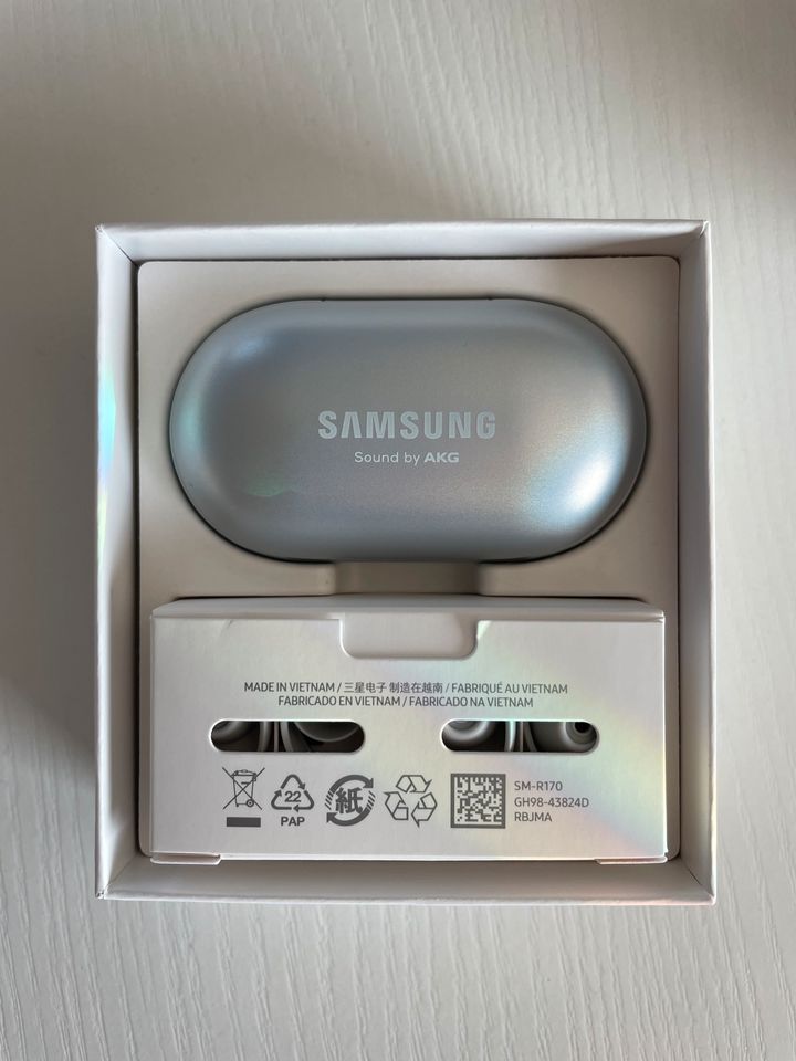 Samsung Galaxy Buds Silber Bluetooth NEU + UNGETRAGEN in Colmberg
