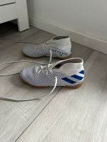 Adidas Nemesis Hallen-Fußballschuhe Gr. 36 Mädchen weiß blau Niedersachsen - Meppen Vorschau