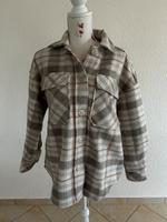 Neuwertig- Schöne Stradivarius Hemdjacke für Damen in Größe XS Dresden - Leubnitz-Neuostra Vorschau