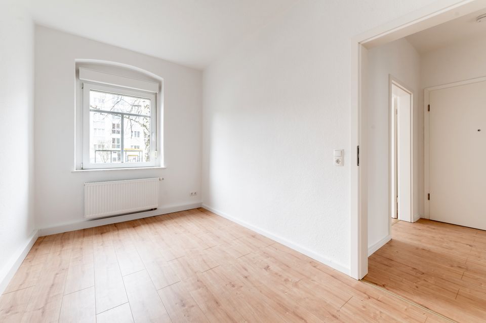 Kernsanierte 3-Zimmerwohnung mit neuer EBK ab sofort verfügbar in Dresden