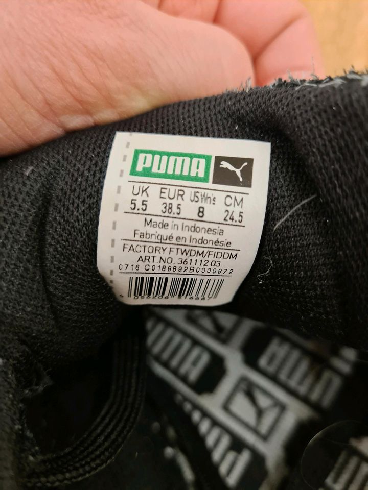 Puma Damenschuhe, Gr. 38,5 in Biedenkopf