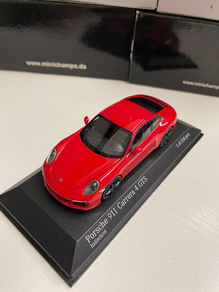 Minichamps 2017 Porsche 911 Carrera-4 GTS Modellauto 1:43 in Hamburg