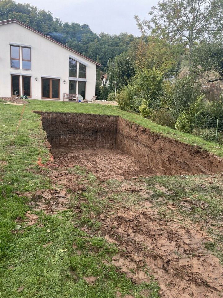 Pool Aushub Baugrube Graben Fundamente in Ensdorf