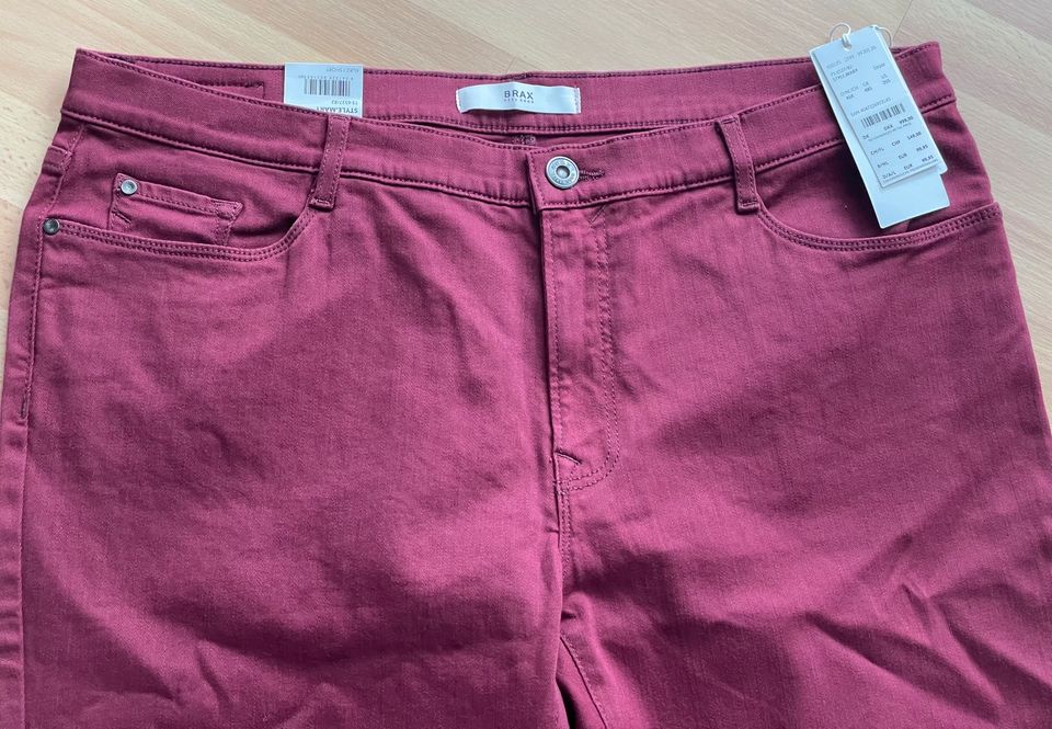 tolle Damen Hose von Brax Gr. 46K (Kurzgröße) **neu** in Niederkassel