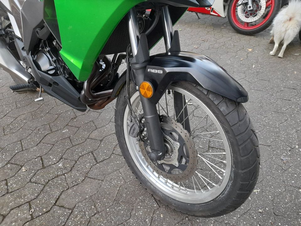 Kawasaki Versys X 300 in Düsseldorf