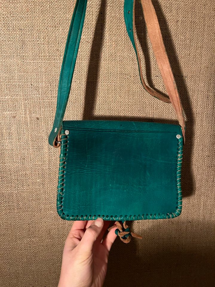 Grüne Leder Tasche aus Marokko in Kuchen