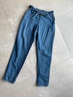 Sommerhose 36 neuwertig leichte Baumwolle Jeansoptik Sachsen - Pirna Vorschau