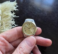 Quartz Armbanduhr Damen von Fabiani mit Sekundenzeiger und Datum Friedrichshain-Kreuzberg - Kreuzberg Vorschau
