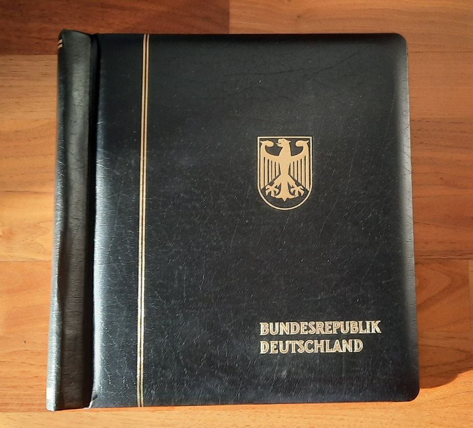 Schaubek Briefmarken-Album BRD mit Vordrucken & Taschen 1989-1991 in Langen (Hessen)