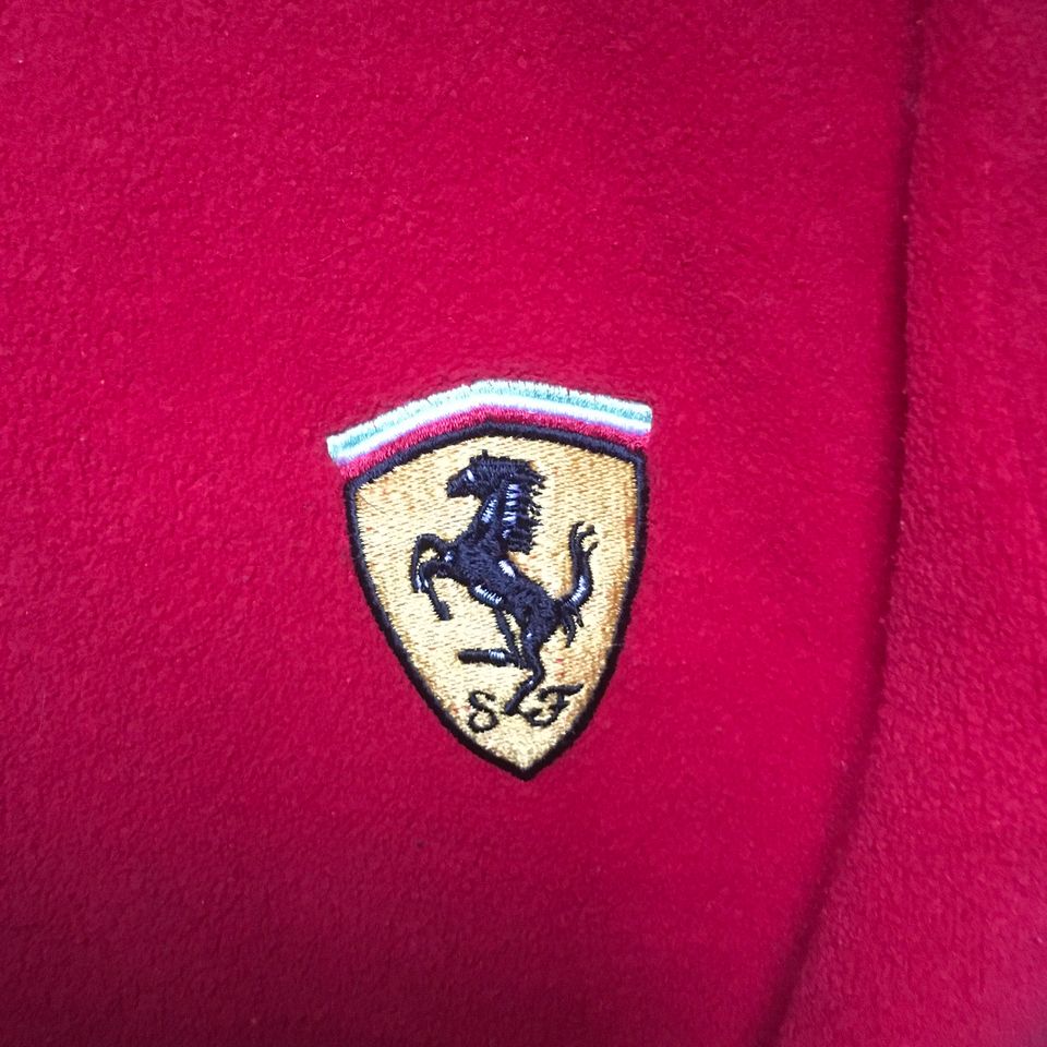 Ferrari Fleecejacke Größe 140 in Hatten