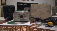 fujifilm finepix a610 camera  mit viel Zubehör Farbe: Silber Nordrhein-Westfalen - Bad Oeynhausen Vorschau