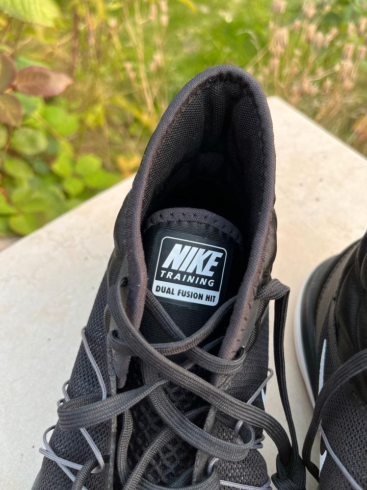 Nike Dual Fusion Hit Turnschuhe/Boxerschuhe Größe 40,5 in Kritzmow