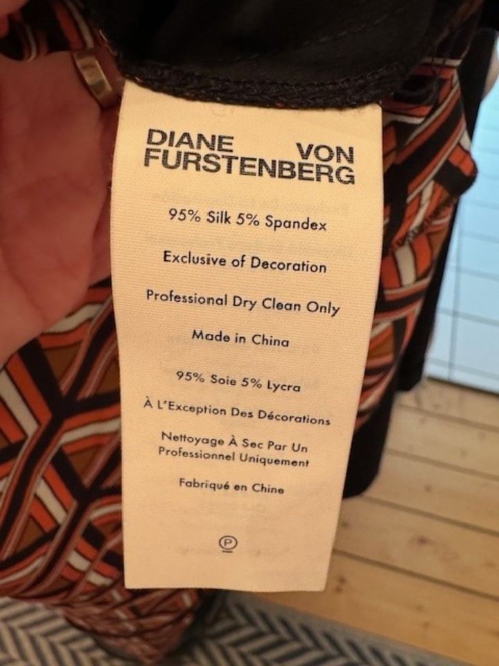 Diane von Fürstenberg - Seidenkleid in Hamburg