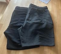 2 Shorts, Herren, C&A, Gr. XXL, schwarz und grau, kurze Hosen Nordrhein-Westfalen - Wilnsdorf Vorschau