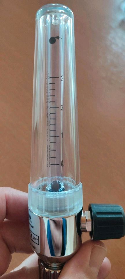 O2 Flowmeter Weinmann hochwertiges Sauerstoff Messgerät aus Glas! in Maulbronn