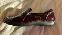 (Fast) neu! Schuhe Slipper 8.5 = 43 Lackleder weinrot Waldläufer Niedersachsen - Oldenburg Vorschau