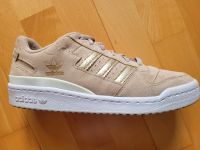 Adidas Sneaker beige Gold  Größe 41 1/3 Saarland - Saarwellingen Vorschau