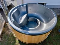 Badezuber Badefass Whirlpool Jacuzzi Hottub Bayern - Marktredwitz Vorschau