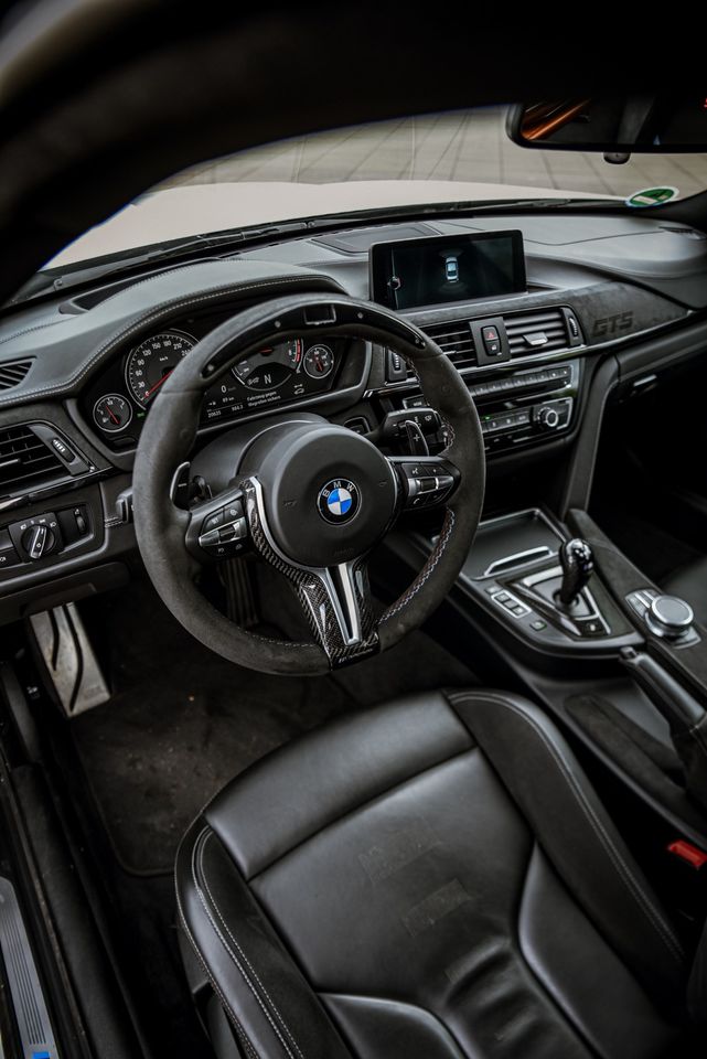 BMW M4 GTS 1 of 700 mieten Sportwagen Coupé Berlin in Berlin