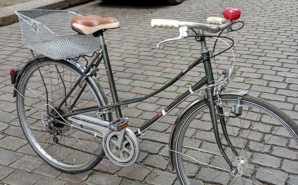 vintage 28 " Damen Fahrrad Berceau Stahl Rahmen  ZAFF in Berlin