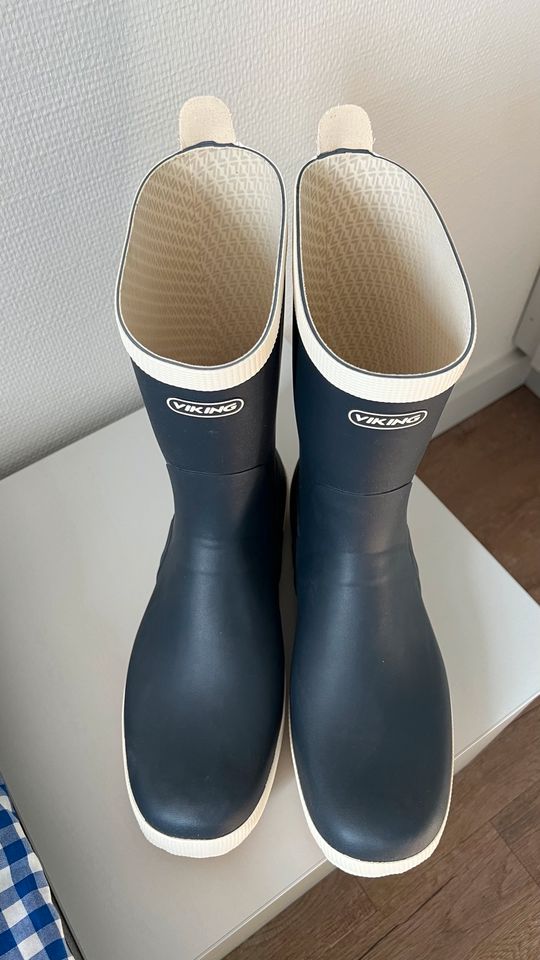 Viking Segel Gummistiefel unbenutzt blau 47 in Kiel