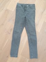 Jeans Hose grau Gr. 42/44 H/M Slim fit Westerwaldkreis - Stahlhofen Vorschau