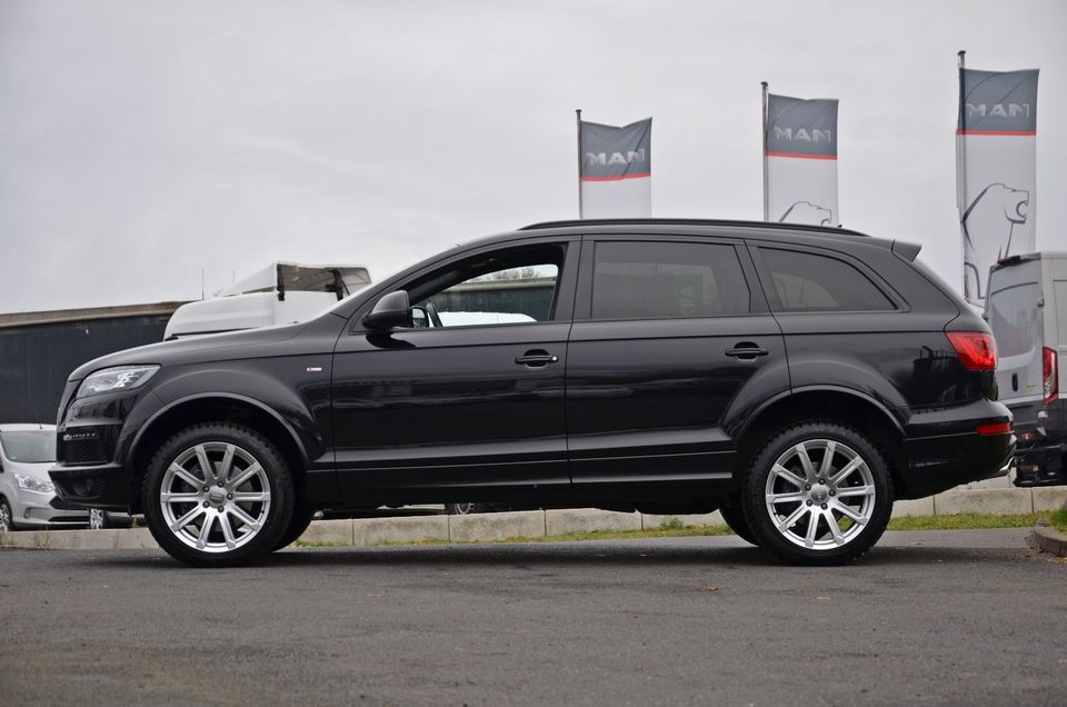 Audi Q7 3.0 TDI S-line / Xenon / Leder / Navigation / Euro 6 in Alsfeld