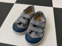 H&M Kinderschuhe Sneaker Turnschuhe Klettverschluss 22 Bayern - Freising Vorschau