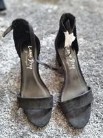 Schuhe Pumps Pieptoe Overknees Frankfurt am Main - Riederwald Vorschau