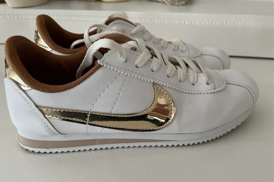 ❤️Nike Cortez, 1972, weiß Gold❤️ in Thüringen - Mühlhausen | eBay  Kleinanzeigen ist jetzt Kleinanzeigen