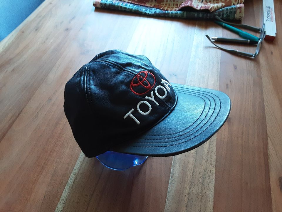 Toyota Mütze - Kappe - Schirmmütze aus Leder (sehr selten) in Rinteln