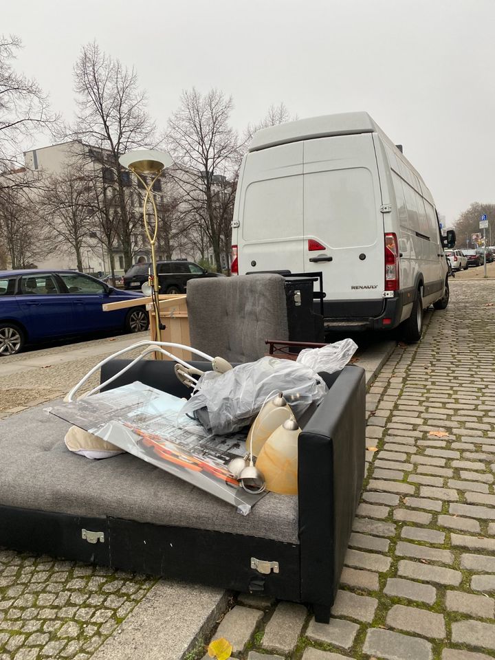 SOFORT Transporte Sperrmüll Entsorgung MOBELTAXI UMZÜGE Jederzeit in Berlin