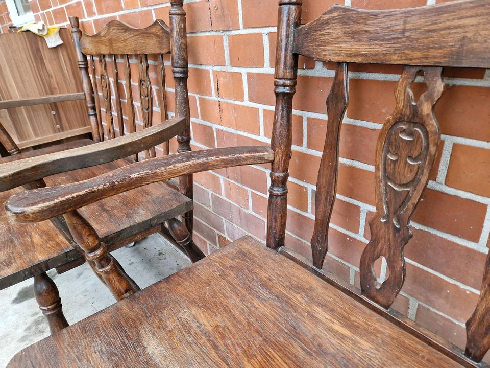Holz bank und Stühle in Martfeld