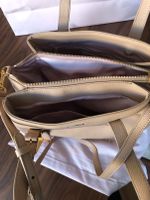 Coccinelle Handtasche NEU Gleen Beige Friedrichshain-Kreuzberg - Kreuzberg Vorschau