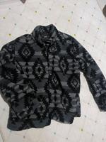 Pull & Bear Jacke mit Aztekenmuster Nordrhein-Westfalen - Bergisch Gladbach Vorschau