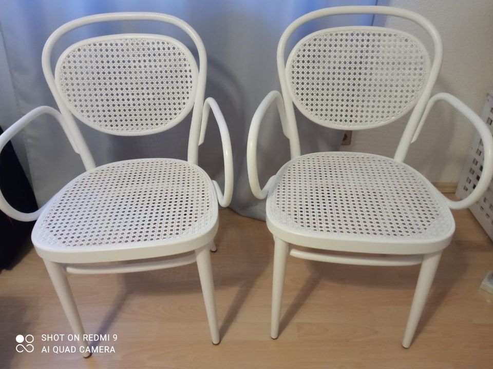 2 Gartenstühle in weiß Kunststoffgeflecht Rattan in Möckmühl