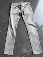 Diesel Jeans Nevy W28 L32 grau Nordrhein-Westfalen - Eschweiler Vorschau