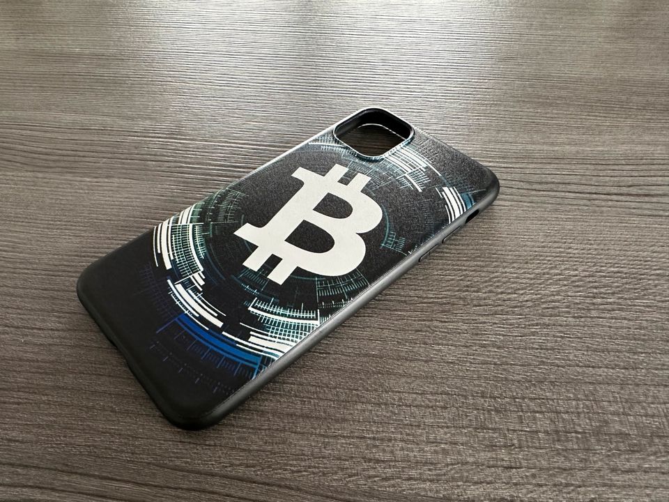 iPhone 11 Pro Max Bitcoin Schutzhülle schwarz NEU in Gerstetten